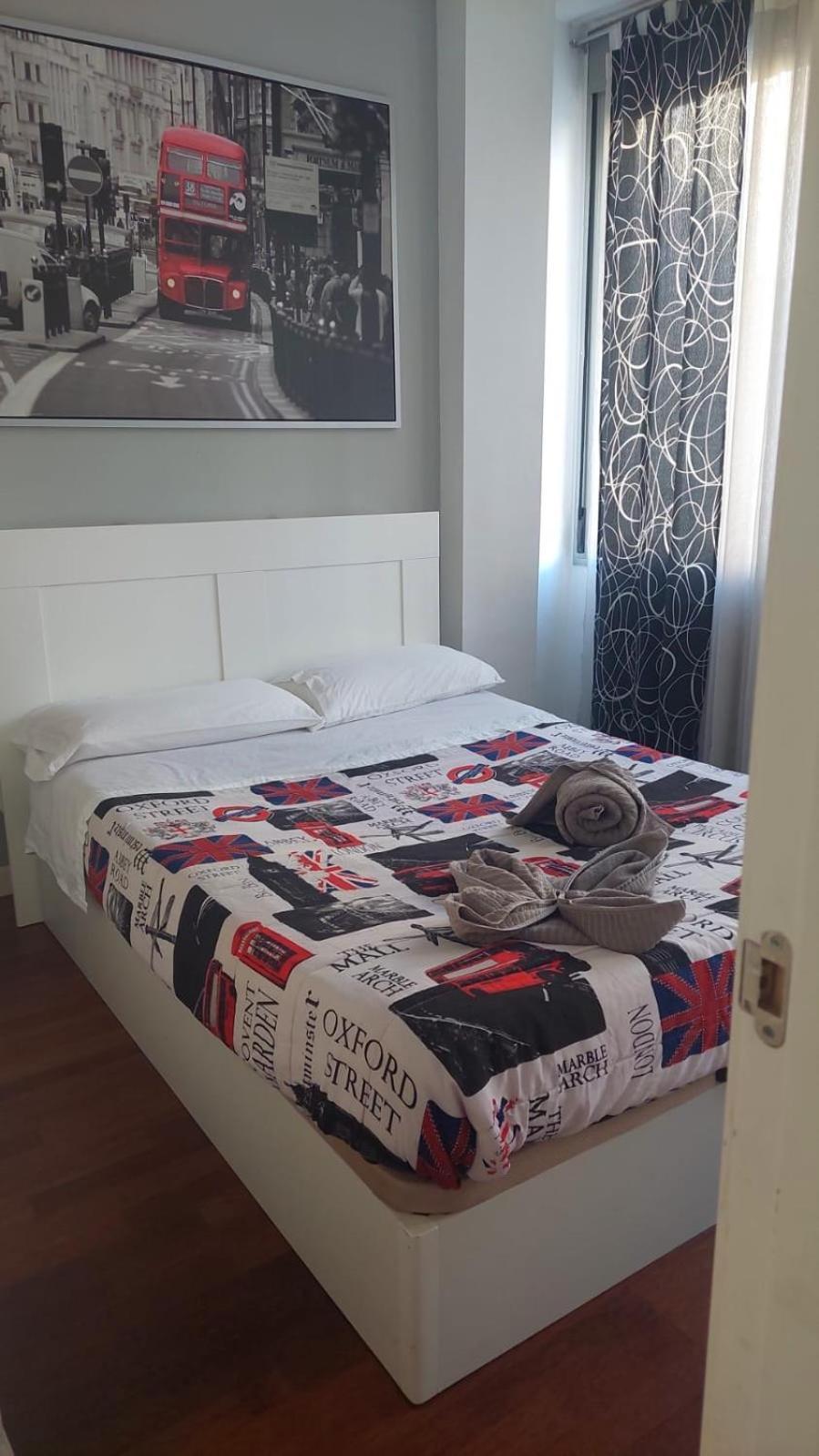 Plaza Merced Apartamentos Malaga Luaran gambar